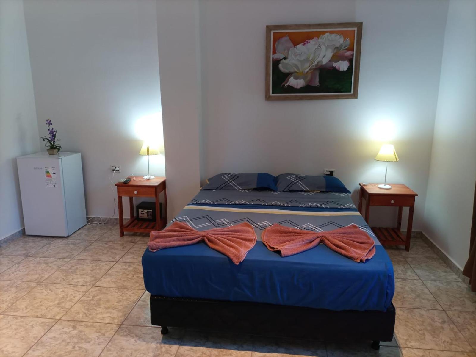 Hotel Village Del Sol ปูแอร์โตอีกวาซู ภายนอก รูปภาพ